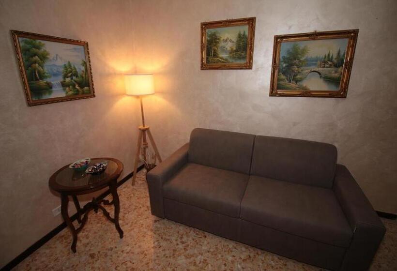 Четырехместный Номер Классик, B&b L Angelica