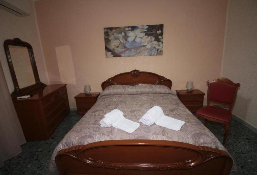 ４ベッドルームクラシックタイプ, B&b L Angelica