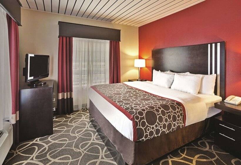 스위트 킹사이즈 침대, La Quinta Inn & Suites By Wyndham Elkview  Charleston Ne