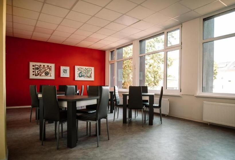 تختخواب در اتاق مشترک, NEOHOSTEL Berlín