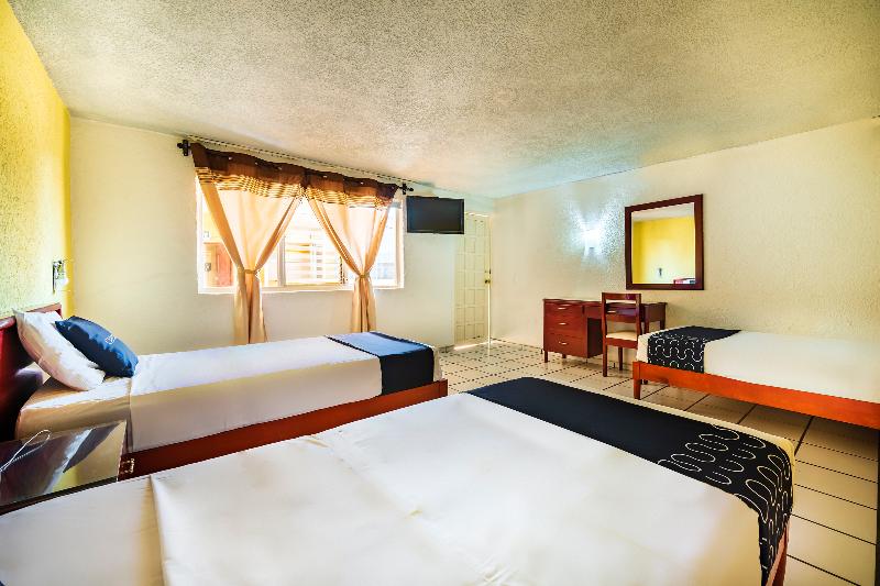 3-Bett-Standardzimmer, Capital O Colón, Ciudad Guzmán Jalisco