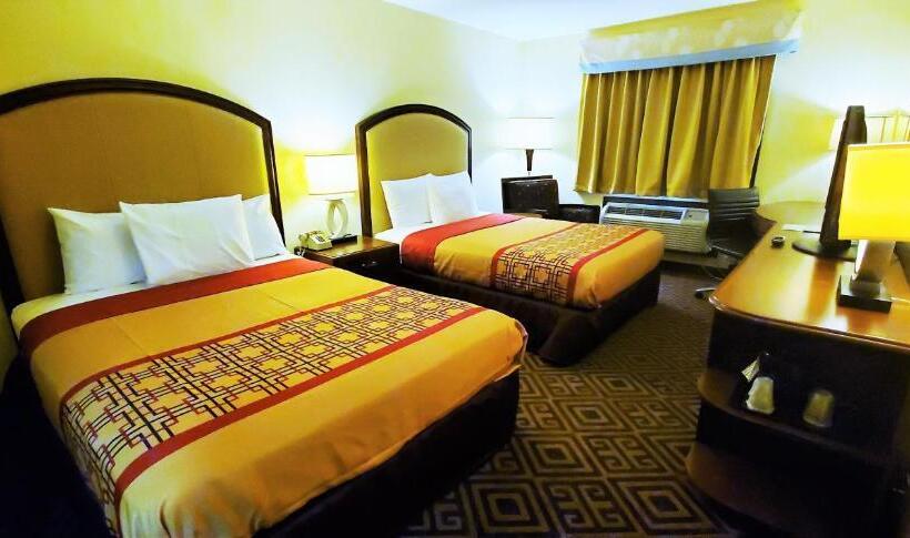 Номер Стандарт, Travel Inn And Suites  Sikeston Miner I 55 Exit 67