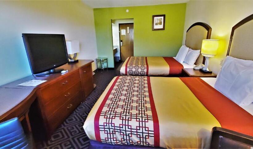 Номер Стандарт, Travel Inn And Suites  Sikeston Miner I 55 Exit 67