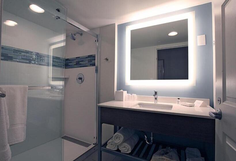 带大床的行政房间, Even Hotel Chicago   Tinley Park   Convention Center, An Ihg