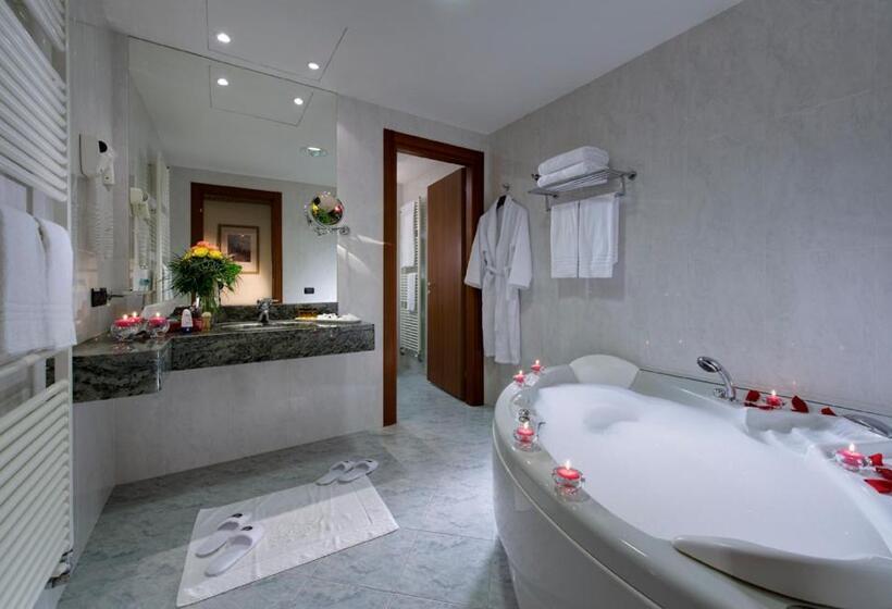 Стандартный Номер Кровать Кинг, Phi Hotel Cavalieri