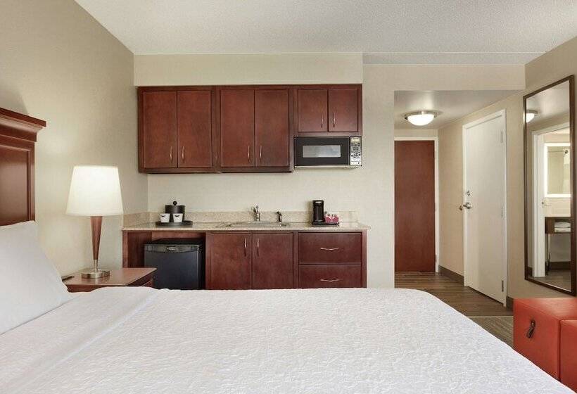 디럭스 룸, Hampton Inn Dulles Cascades