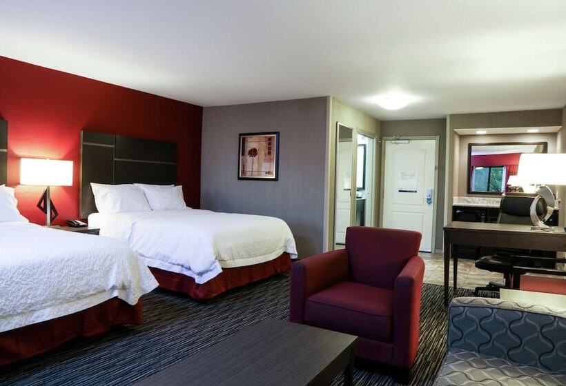 스탠다드 스튜디오, Hampton Inn & Suites Temecula