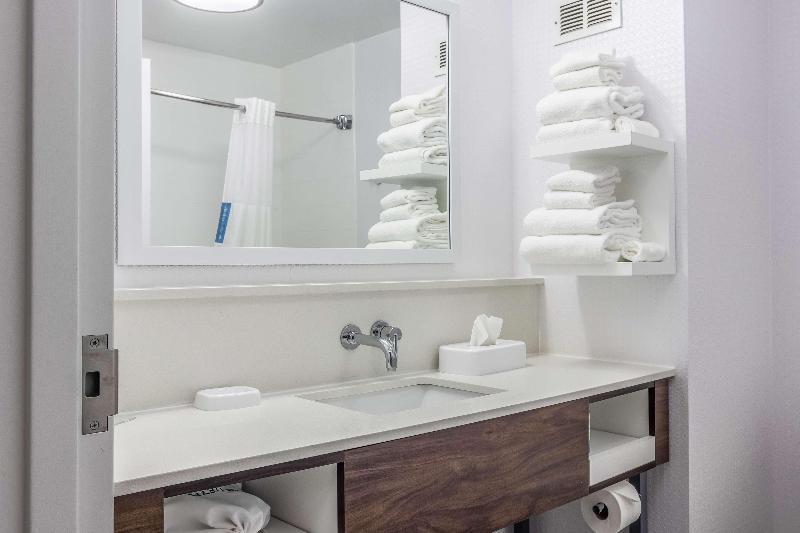 Стандартный Номер Кровать Кинг, Hampton Inn Youngstown North