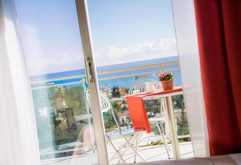 آپارتمان 1 خوابه با چشم‌انداز دریا, Residence Modus Vivendi