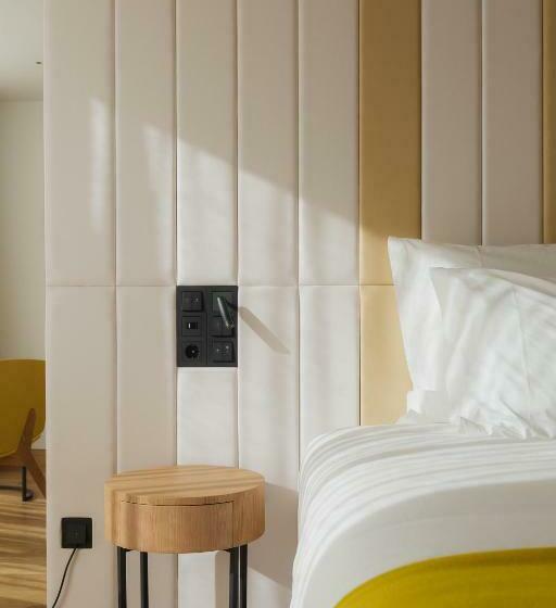 Suite Executiva, Lumen Hotel & The Lisbon Light Show
