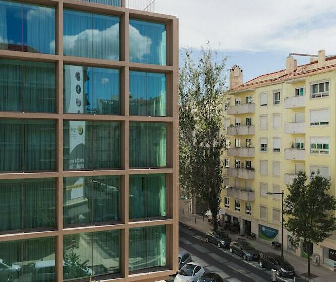 Suite Executiva, Lumen Hotel & The Lisbon Light Show