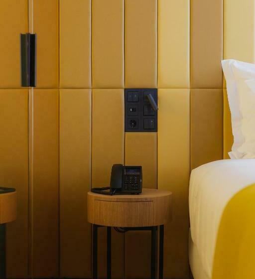 Suite Familiar, Lumen Hotel & The Lisbon Light Show