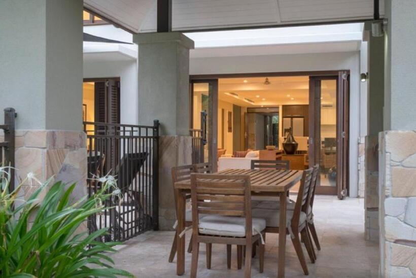 Вилла Deluxe 3 Спальни, Luxury Apartments At Temple Resort And Spa Port Douglas