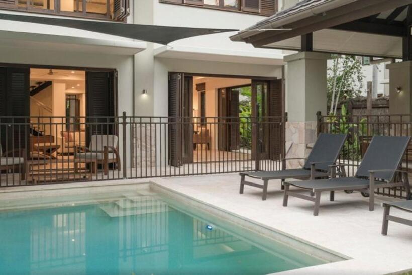 Вилла 3 Спальни, Luxury Apartments At Temple Resort And Spa Port Douglas