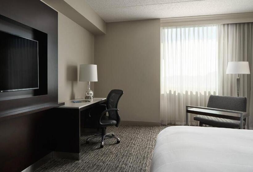 Номер Executive Кровать Кинг, Cleveland Marriott East
