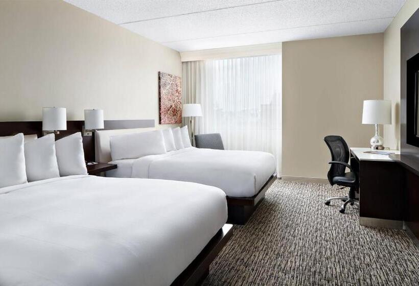 Номер Стандарт, Cleveland Marriott East
