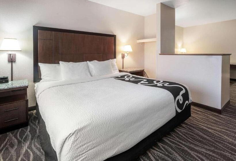 Deluxe Suite King Bed, La Quinta By Wyndham Belgrade   Bozeman Airport