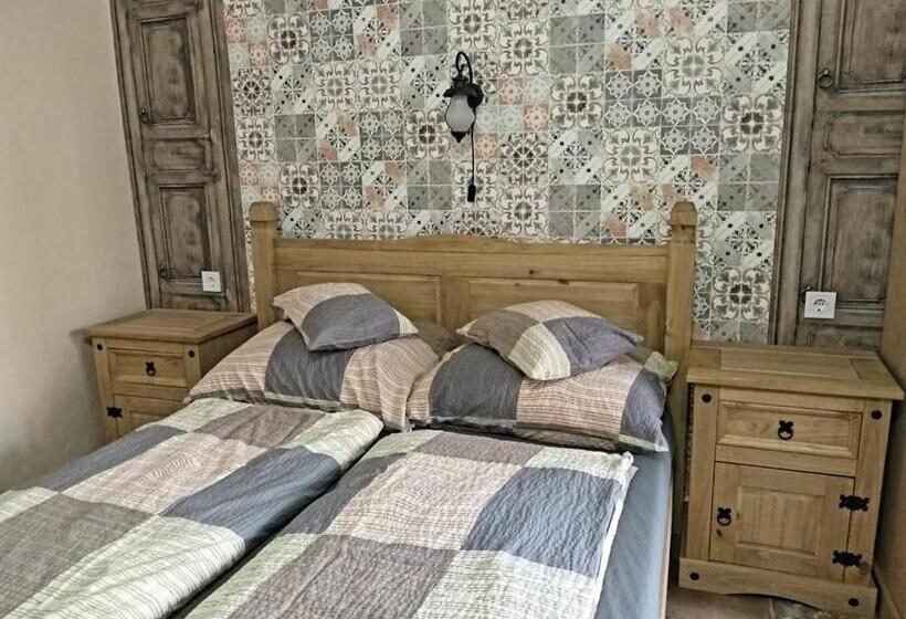 Апартаменты 1 Спальня Нижний Этаж, Hacienda Apartmanok