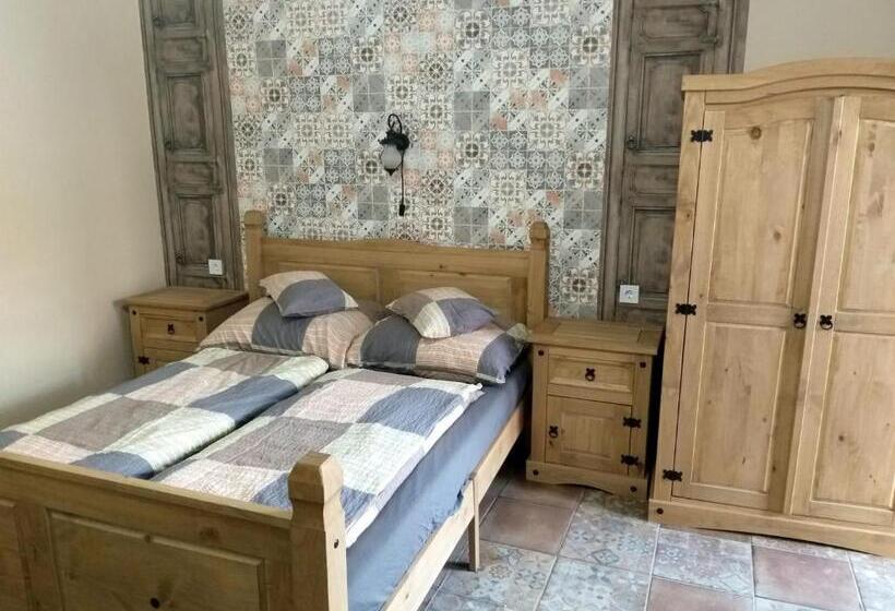 Апартаменты 1 Спальня Нижний Этаж, Hacienda Apartmanok