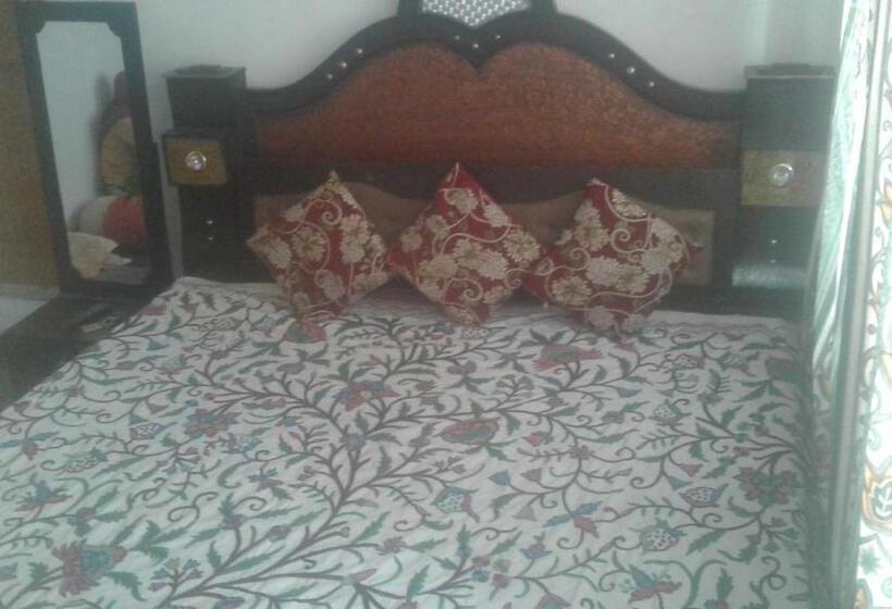 经济房, Alamdar Guest House