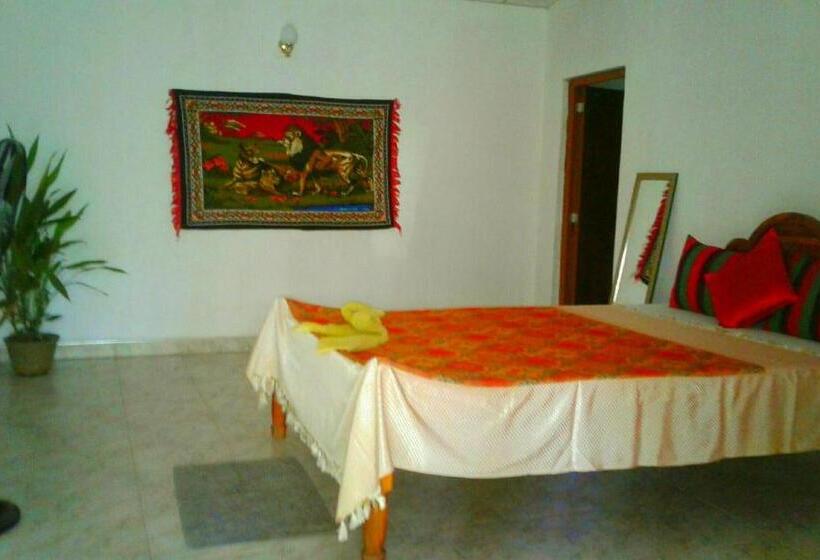 חדר יחיד נוף לגינה, River Retreat Sigiriya