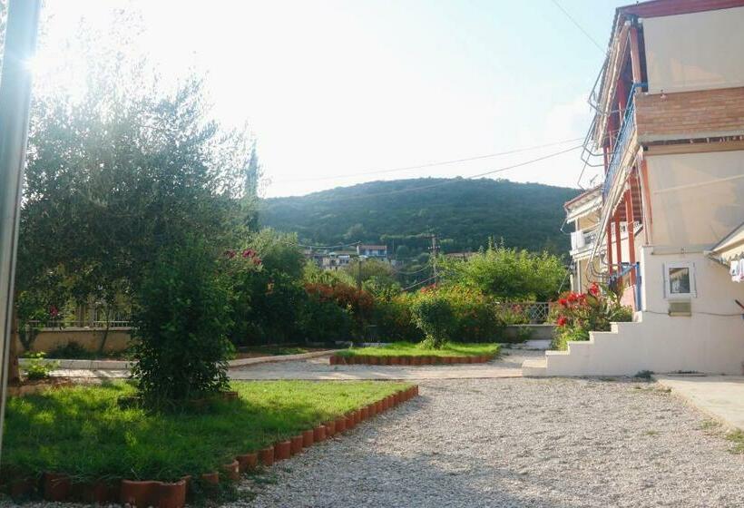 Семейный Номер, Guesthouse Rondo