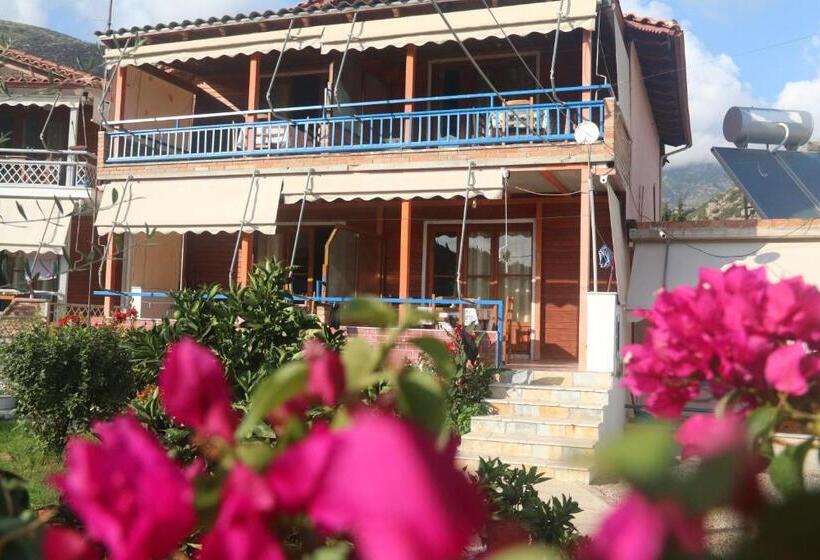 Семейный Номер, Guesthouse Rondo
