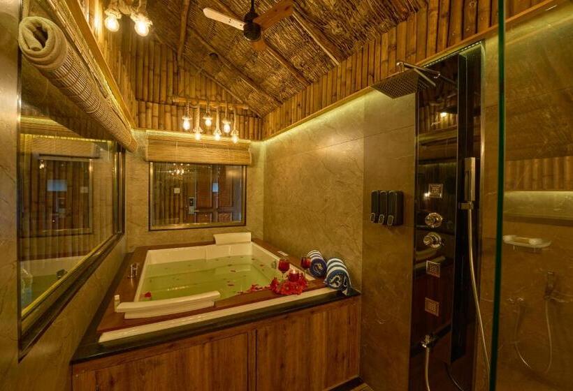 디럭스 테라스 룸 바다 전망, Maliekal Heritance Cherai Beach Cochin
