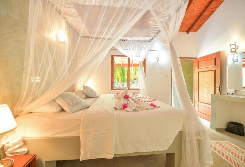 اتاق خانوادگی, De Silva Palm Resort