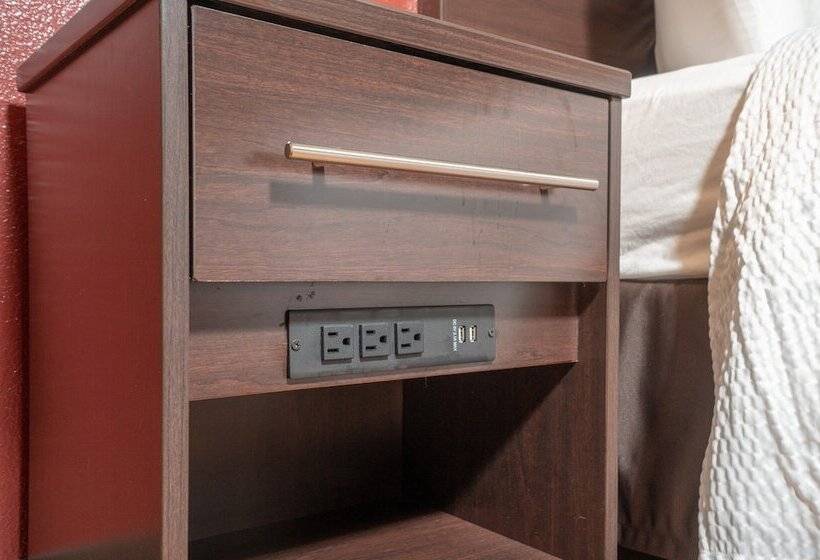 Номер Deluxe Адаптированный для Инвалидов, Red Roof Inn & Suites Indianapolis Airport