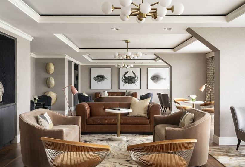 סוויטת קלאב עם נוף לים, The Ritzcarlton, South Beach