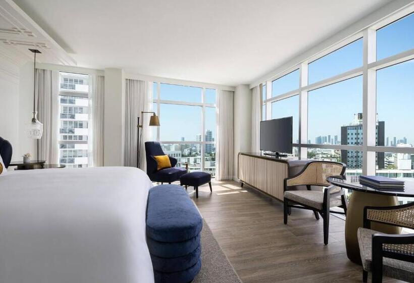 חדר סטנדרט מותאם לאדם עם מוגבלויות, The Ritzcarlton, South Beach