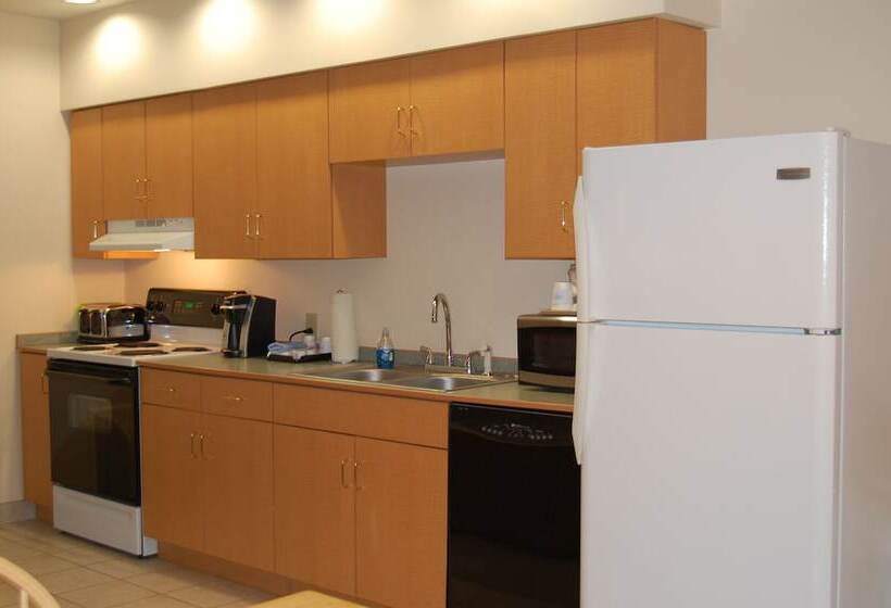 Люкс Deluxe 2 Спальни, Microtel Inn & Suites By Wyndham Plattsburgh
