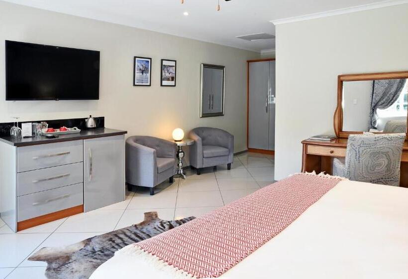 Номер Deluxe Кровать Кинг, The Coach House