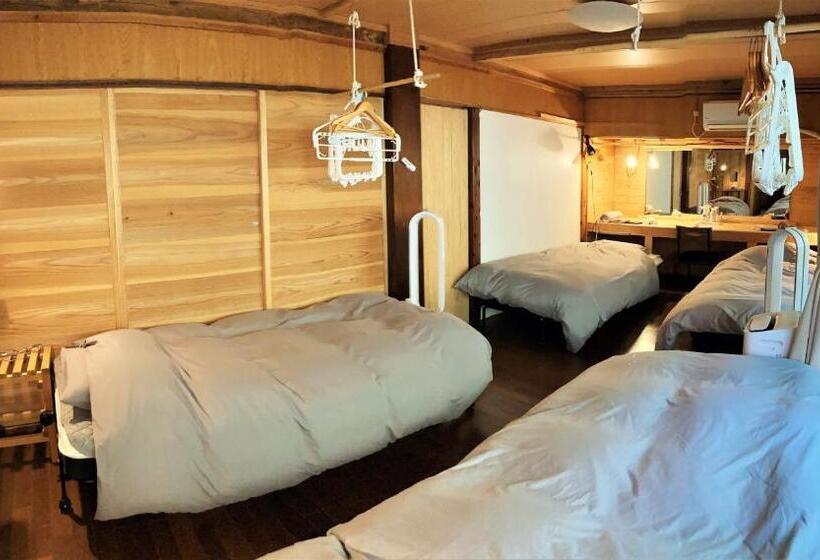 Семейный Номер Совместный Санузел, 奄美ゲストハウス Hub A Nice Inn