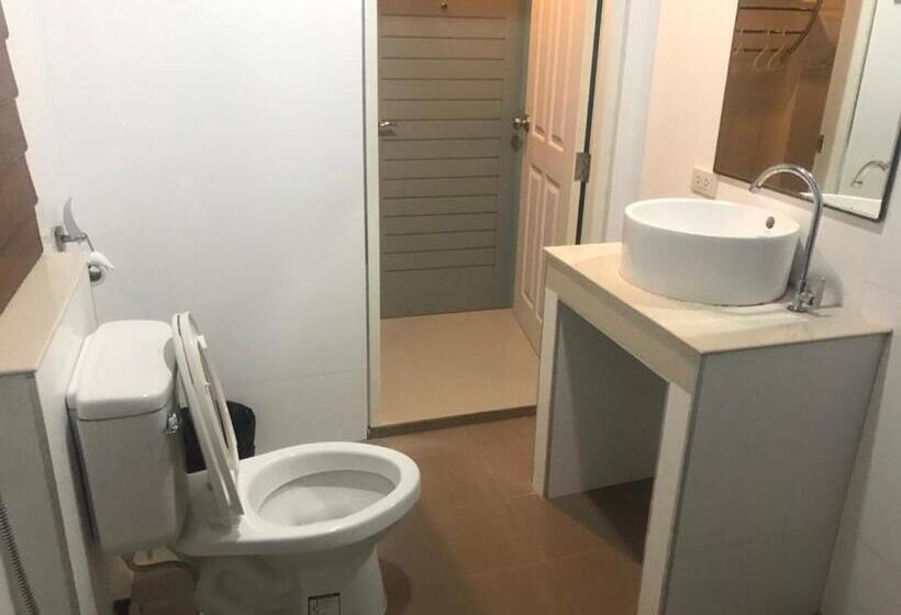 Семейный Номер, Hadthong Resort