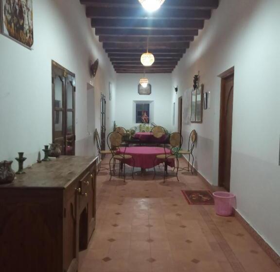 Номер Стандарт, Kasbah Ait Bouguemez