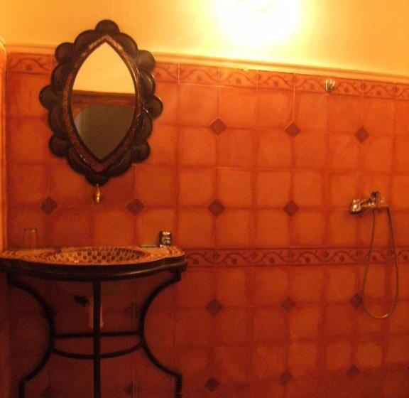 Номер Стандарт Трехместный, Kasbah Ait Bouguemez