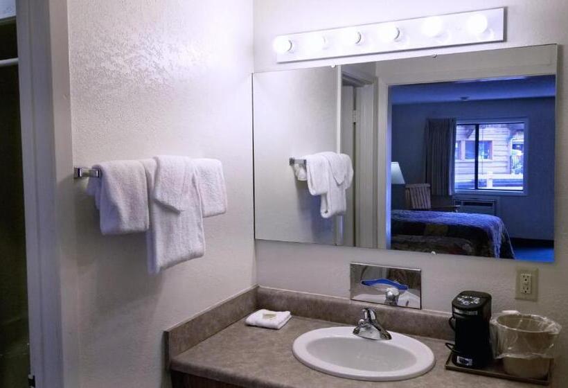 Номер Deluxe, Keystone Boardwalk Inn And Suites