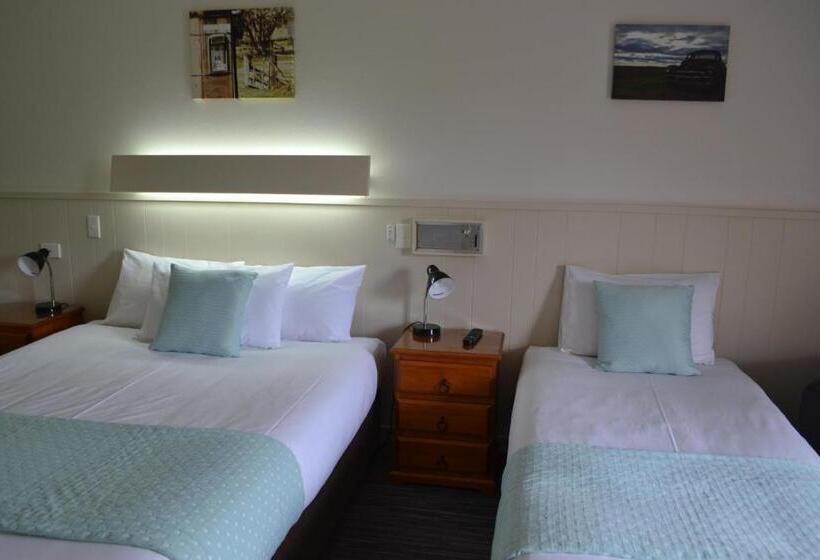 Номер Стандарт, Gatton Motel