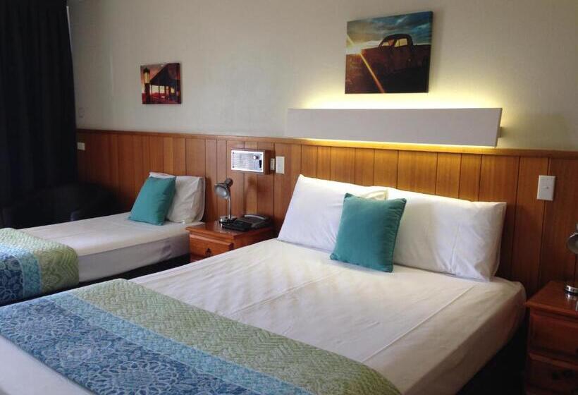 Номер Стандарт, Gatton Motel