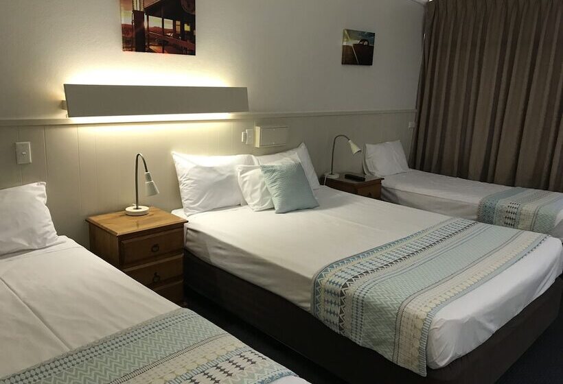 Семейный Номер, Gatton Motel