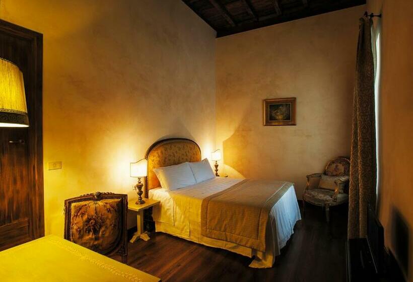 Номер Superior, Castello Di Compiano Hotel Relais Museum