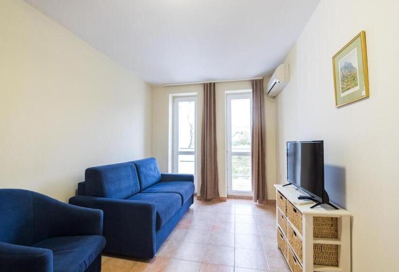Семейный Номер Вид на Горы, Aparthotel Roccia