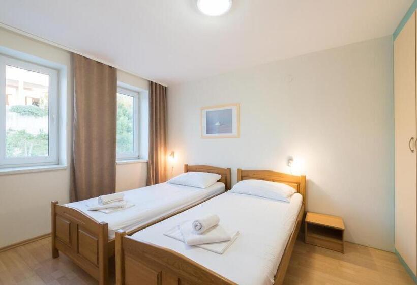 חדר משפחתי נוף להרים, Aparthotel Roccia