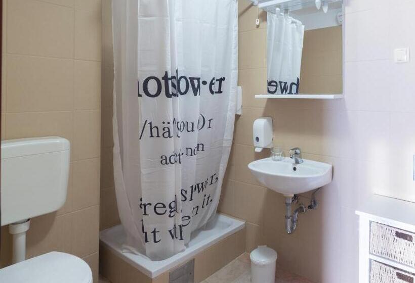 Номер Deluxe Вид на Море, Aparthotel Roccia