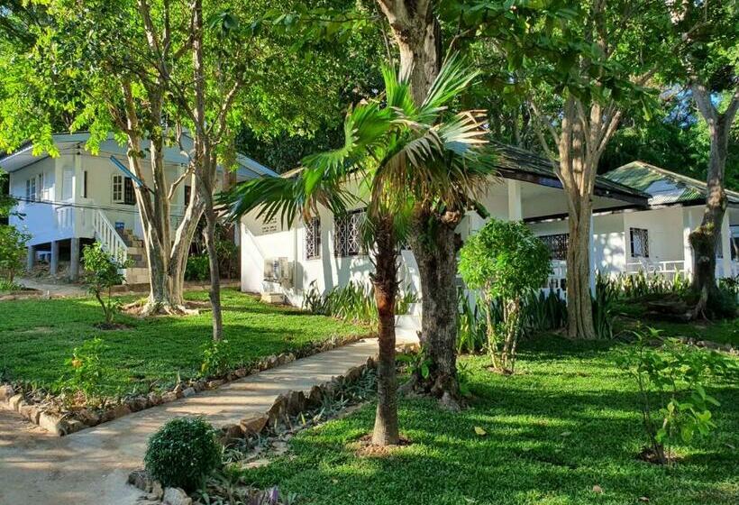 이코노미 룸, Blue Bay Bungalow