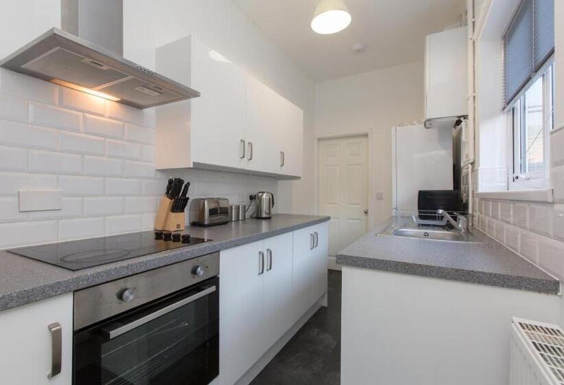 חדר סטנדרט חדר אמבטיה משותף, Townhouse @ Corporation Street Stoke