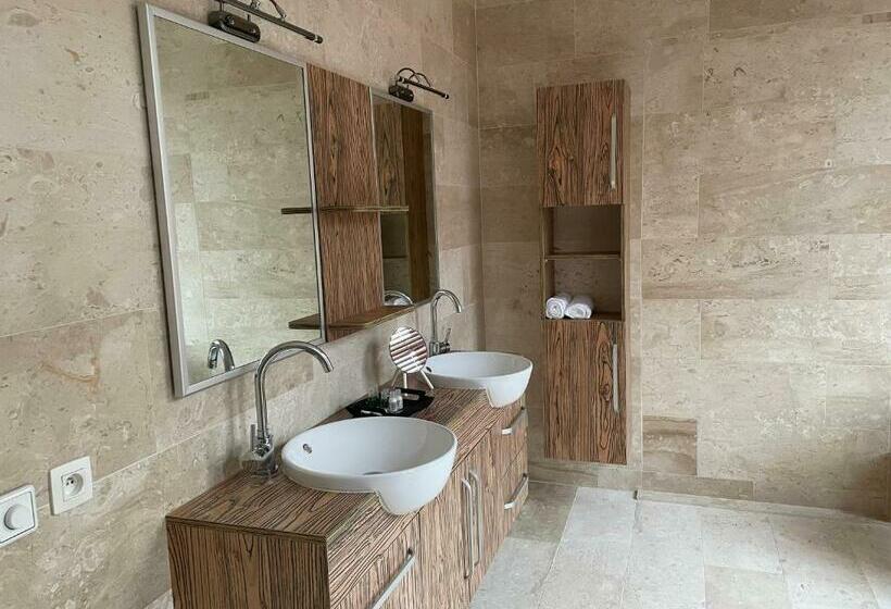 Номер Стандарт, B&b Het Doctershoes