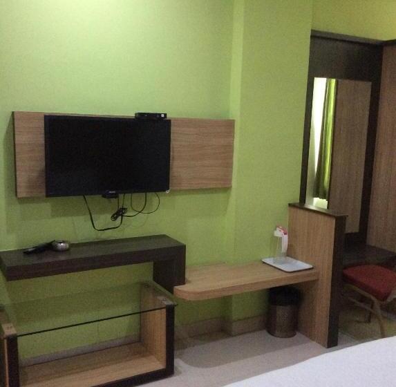 Трехместный Номер Superior, Sri Vaari Residency